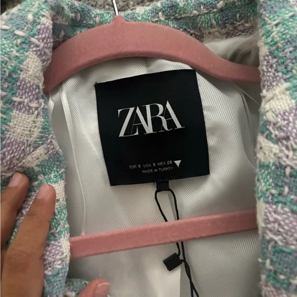 Zara Women's Cropped Plaid Blazer and Skort Set in Soft Pastels - Picture 8 of 8